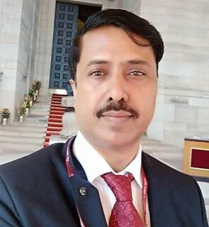 Dr. Raghavender GR